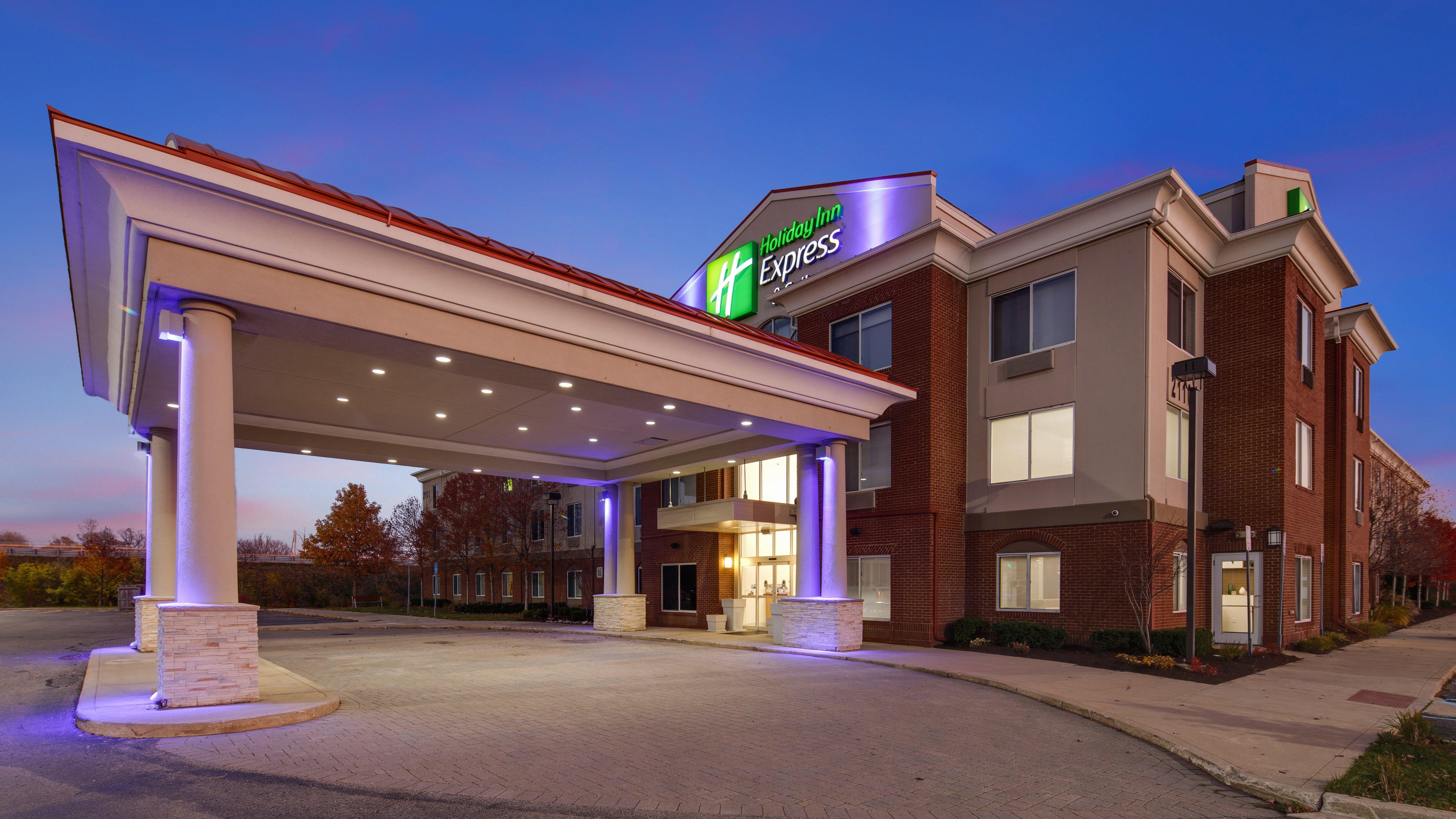 Holiday Inn Express & Suites Detroit - Farmington Hills By Ihg Northville Exteriör bild