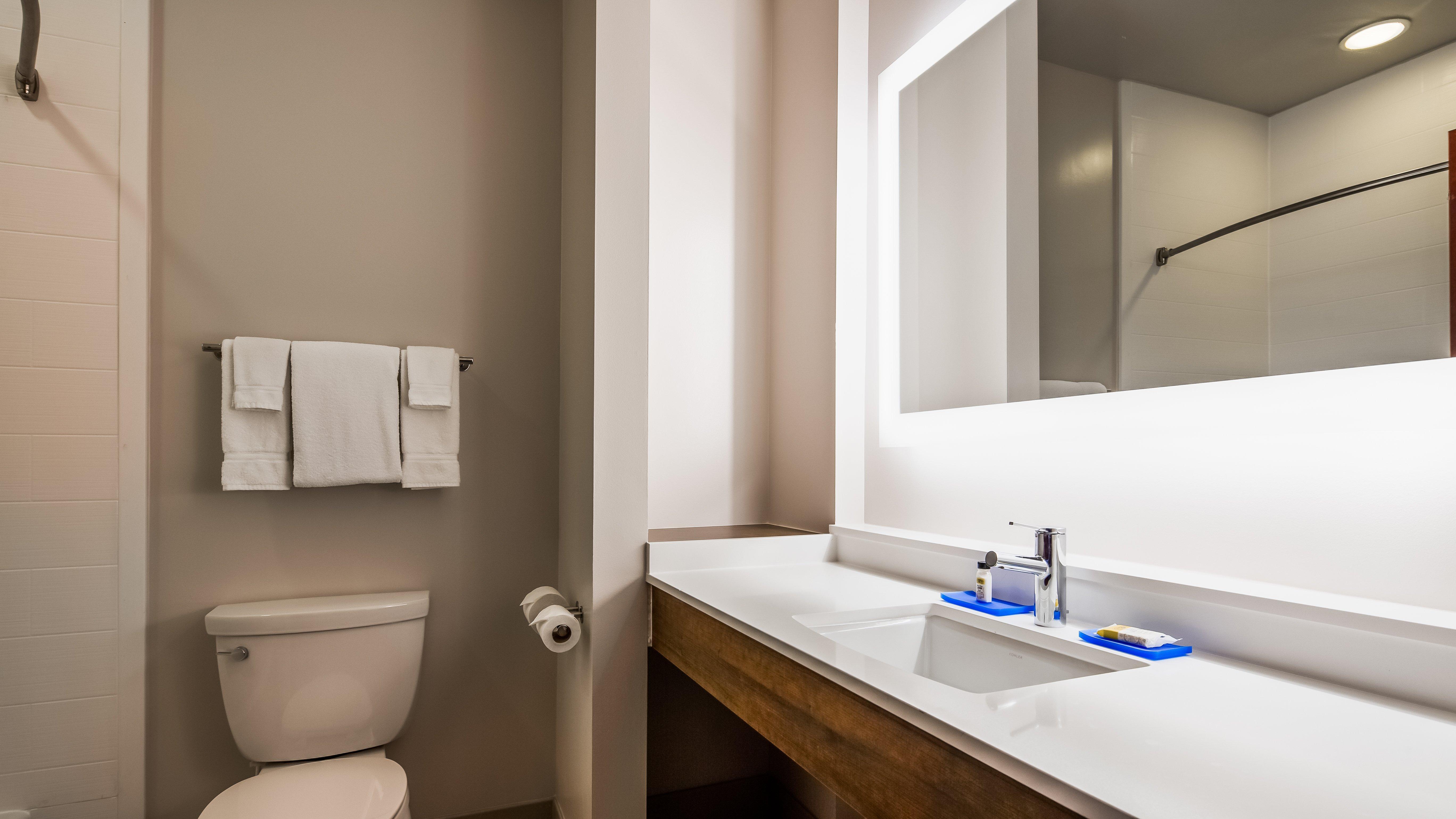 Holiday Inn Express & Suites Detroit - Farmington Hills By Ihg Northville Exteriör bild