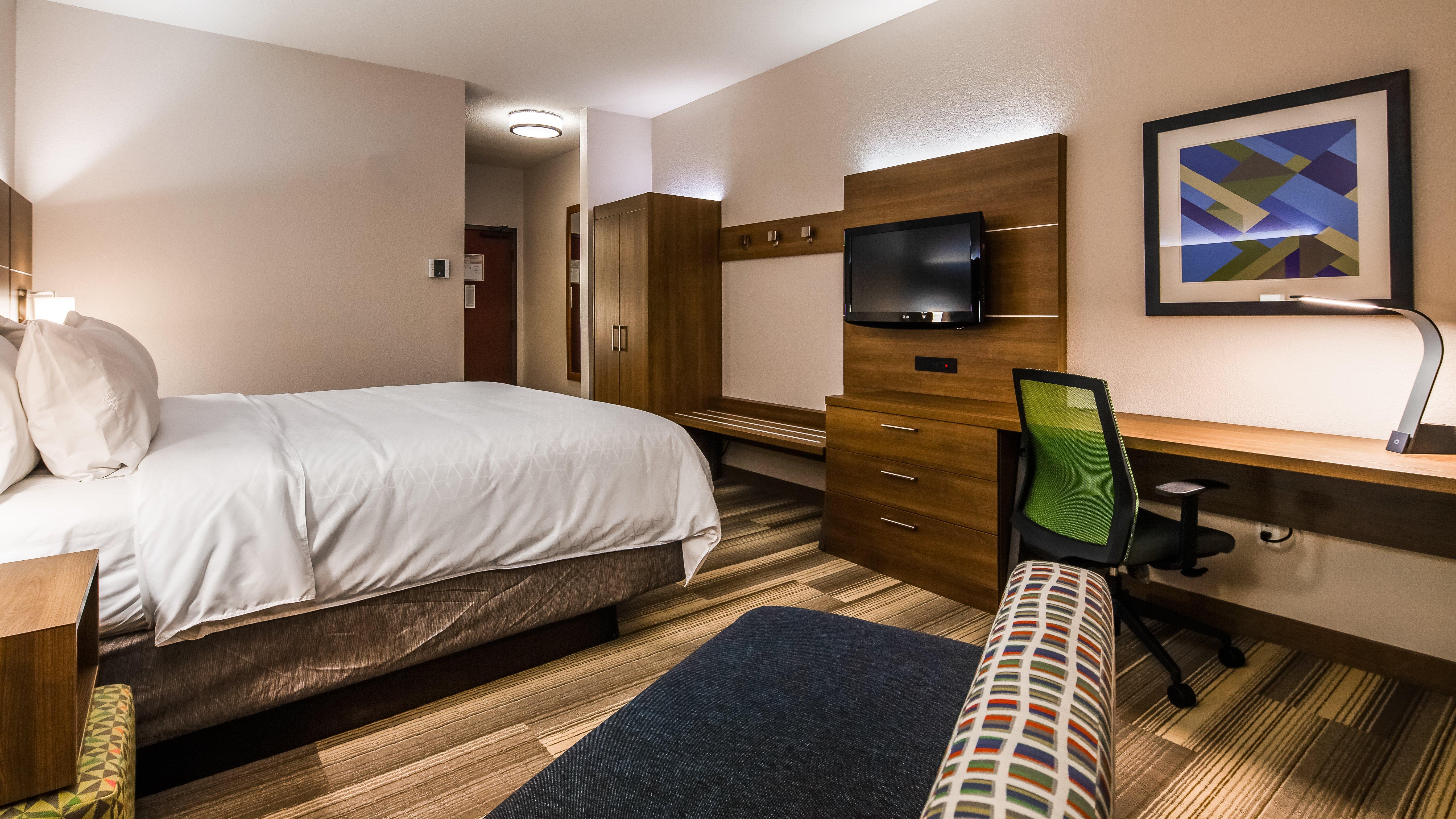 Holiday Inn Express & Suites Detroit - Farmington Hills By Ihg Northville Exteriör bild