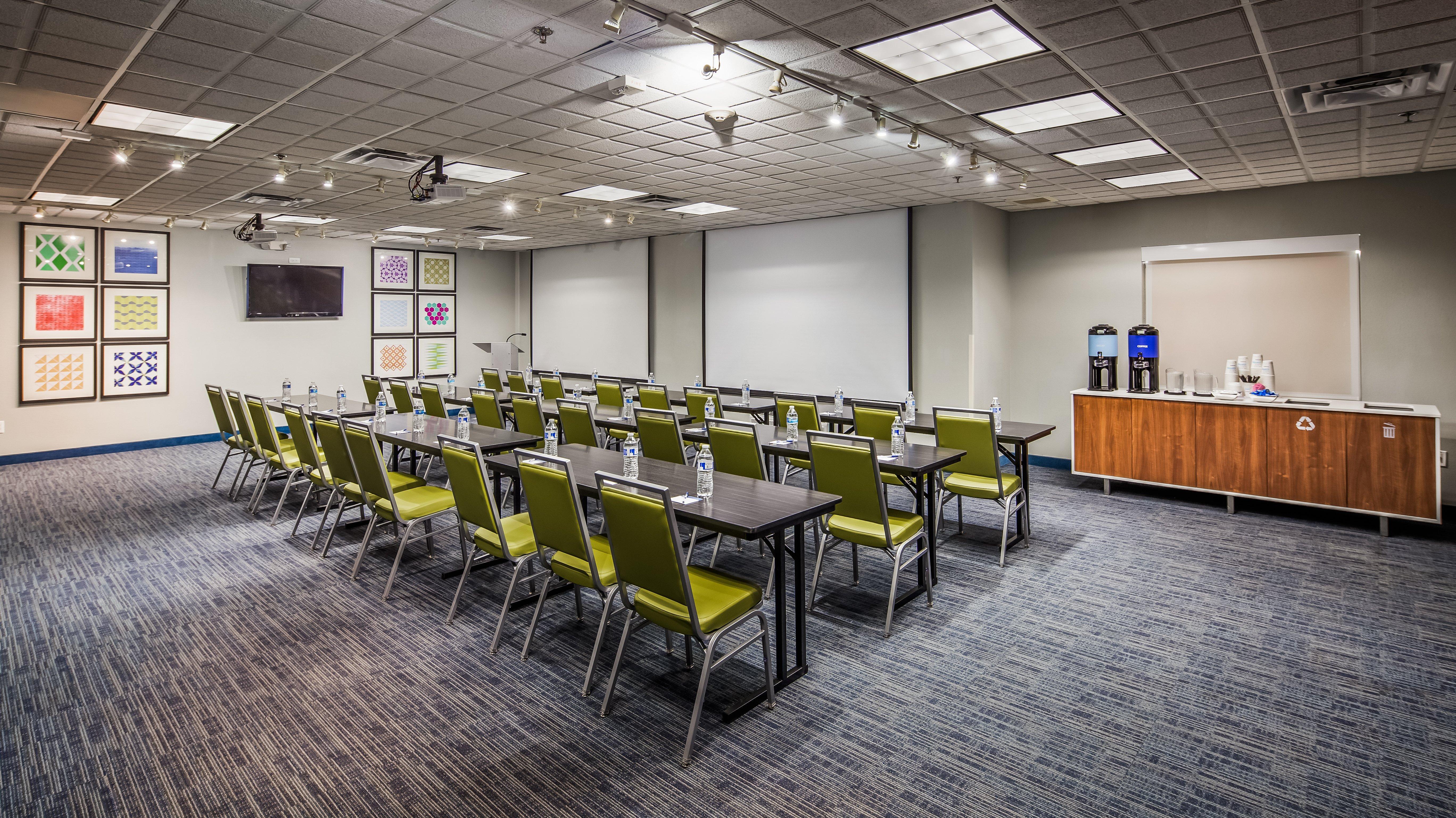 Holiday Inn Express & Suites Detroit - Farmington Hills By Ihg Northville Exteriör bild