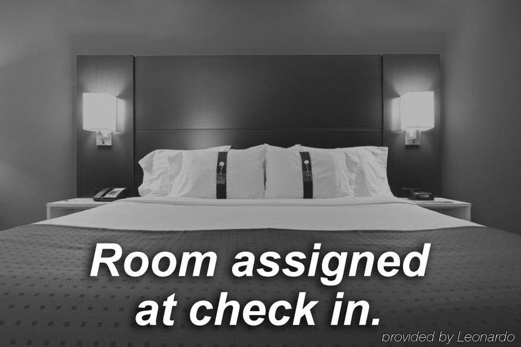 Holiday Inn Express & Suites Detroit - Farmington Hills By Ihg Northville Exteriör bild